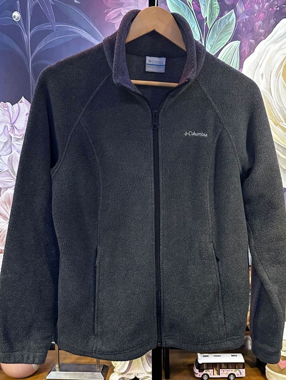 Columbia PM Petite Gray Fleece Jacket Sporty Athleisure Cozy Casual Outdoor
